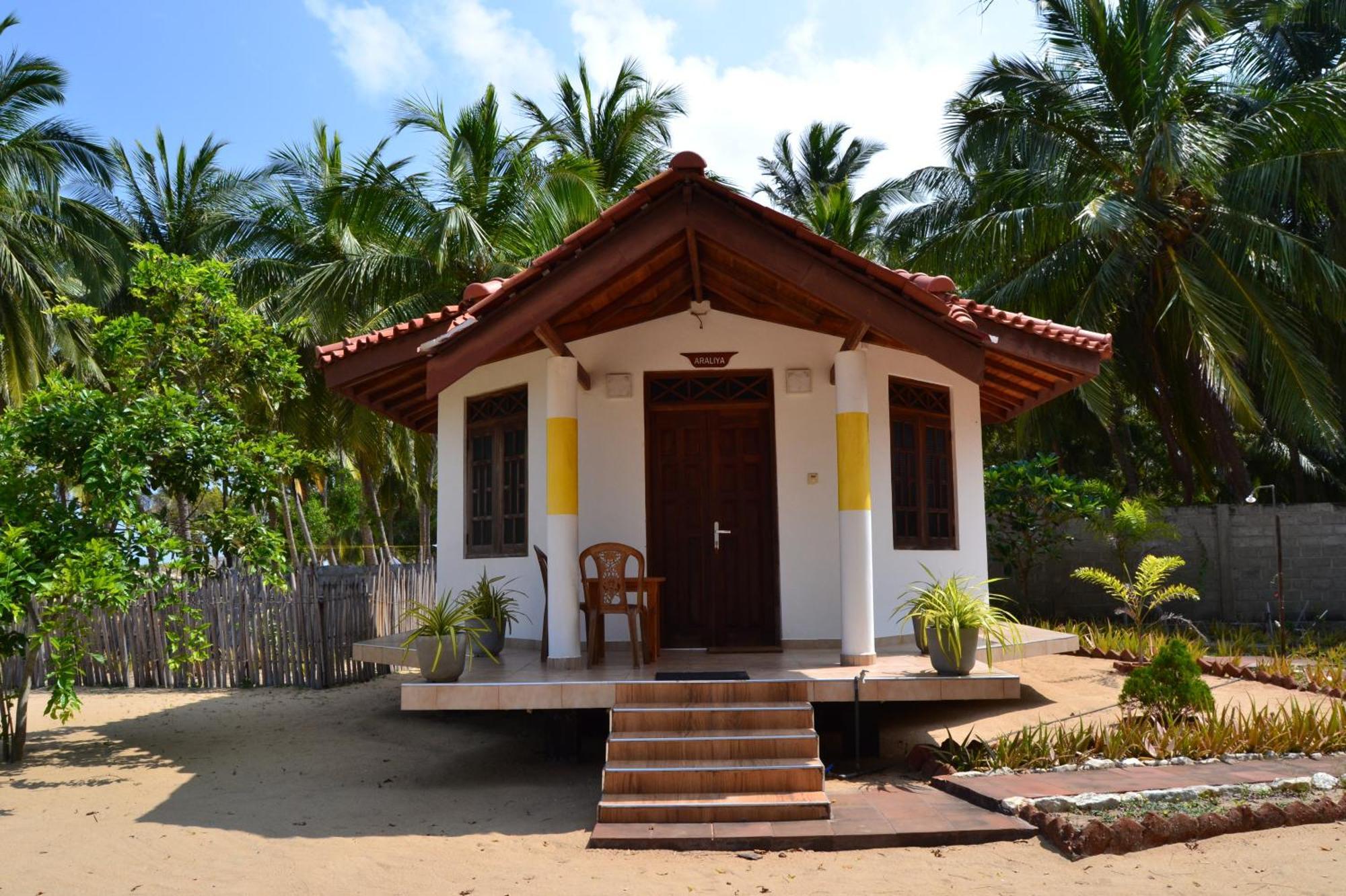 Nirukthie Beach Resort & Restaurant Kalpitiya Eksteriør billede